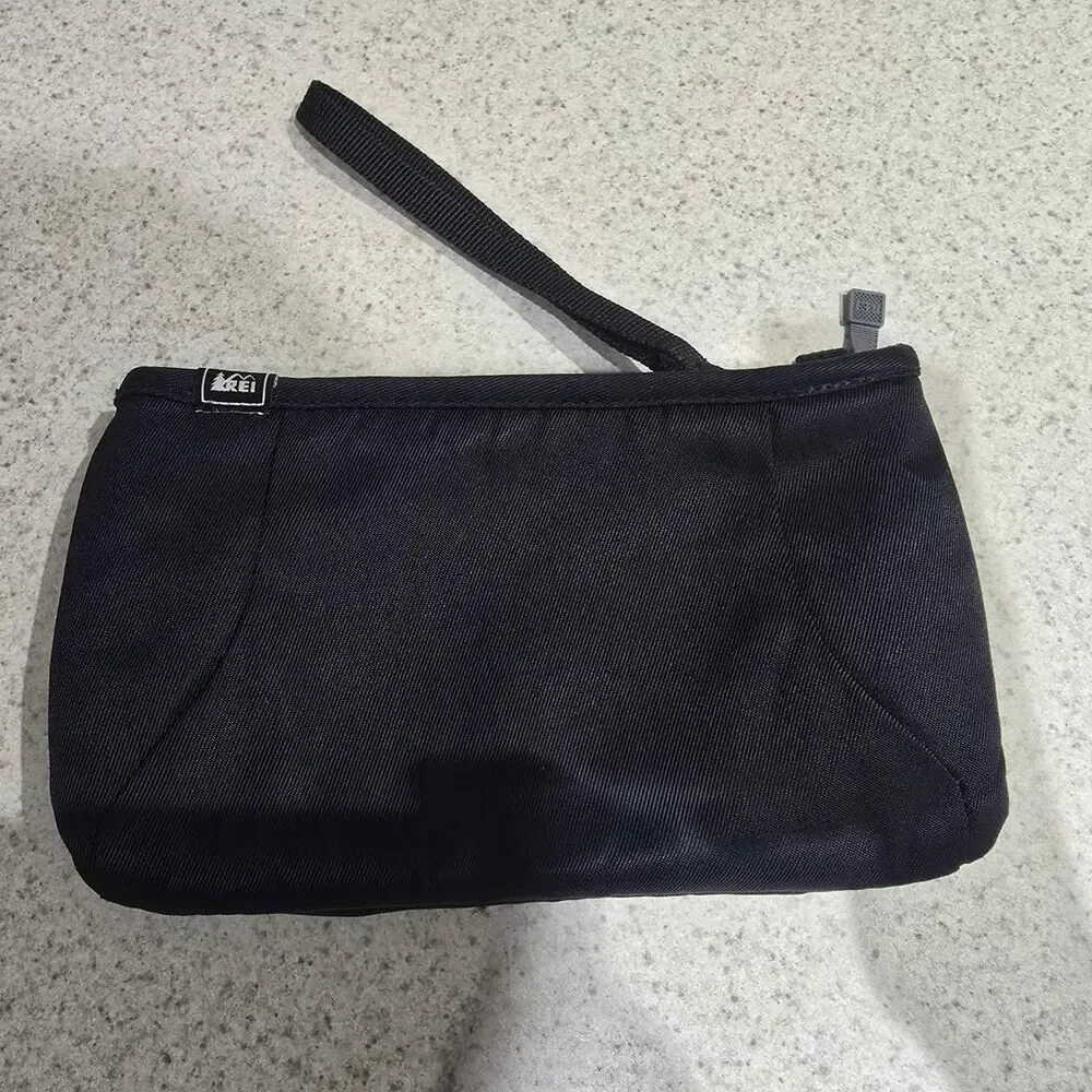 REI CO-OP black zippered pouch wallet with multiple cardholder and coin pouch